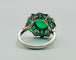Bague Bague vintage en platine ornée d'émeraudes et de diamants 58 Facettes 50265