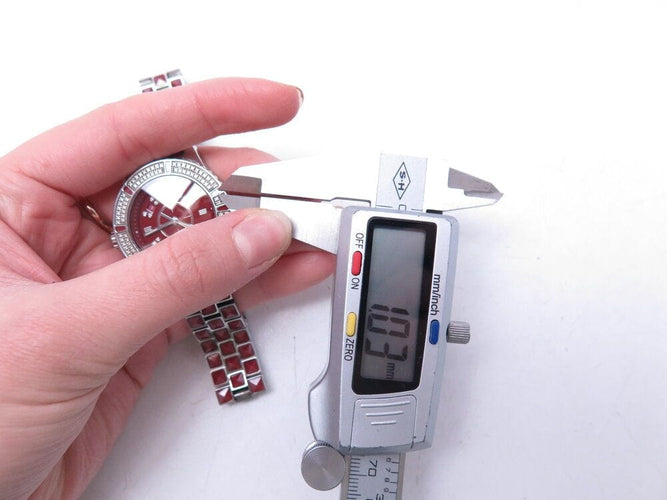 Montre montre CHRISTIAN DIOR christal cd11311h diamants 33mm acier quartz 58 Facettes 265950