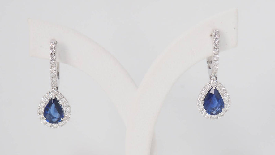 Boucles d'oreilles Boucles d'oreilles de luxe en or blanc, saphirs de Ceylan et diamants 58 Facettes 32078