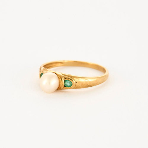 Bague Bague or jaune perle de culture et émeraudes 58 Facettes LP887/15