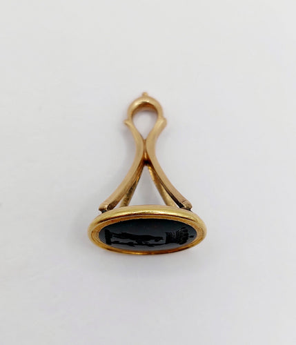 Pendentif Pendentif sceau armoirie ours en or 14k et jaspe sanguin 58 Facettes A06676