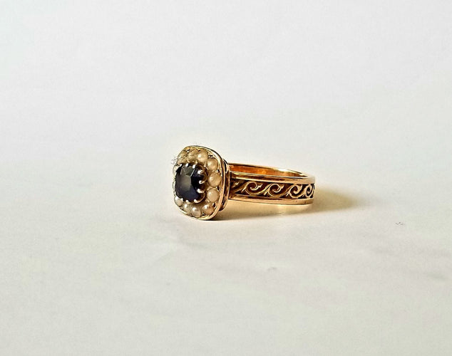 Bague 55 Bague or jaune 18k - Saphir 0.70 carats et perles - Tdd 55/56 - 5.41 grs 58 Facettes