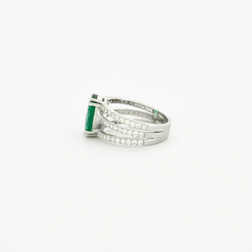 Bague Bague en or blanc émeraude diamants 58 Facettes
