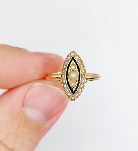Bague 51 Bague marquise victorienne or rose 18k perles et émail noir (circa 1890) 58 Facettes A06200