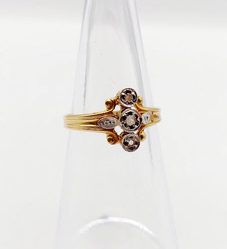 Bague 49 Bague marquise antique en or 18k et diamants taille rose (circa 1900) 58 Facettes A06394