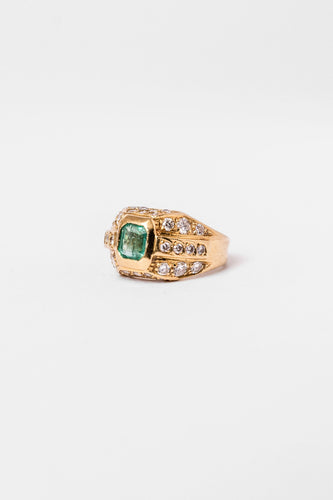 Bague 53 Bague Chevalière en or jaune émeraude et diamants 58 Facettes