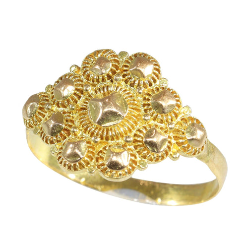 Bague 57 Élégance éternelle : l'anneau d'or historique de Hollande 58 Facettes 24043-0184