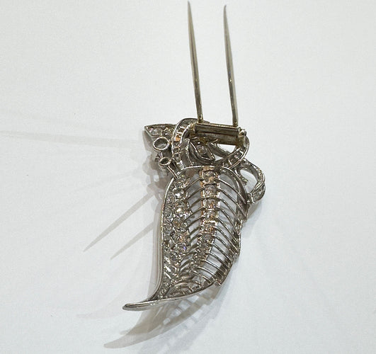 Broche Broche ancienne en platine et argent avec diamants 58 Facettes