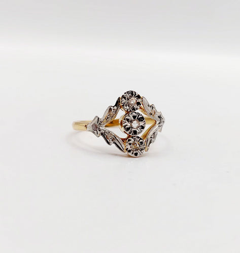Bague 52 Bague antique diamants taille roses en or 18k monture fleurie 58 Facettes A06398