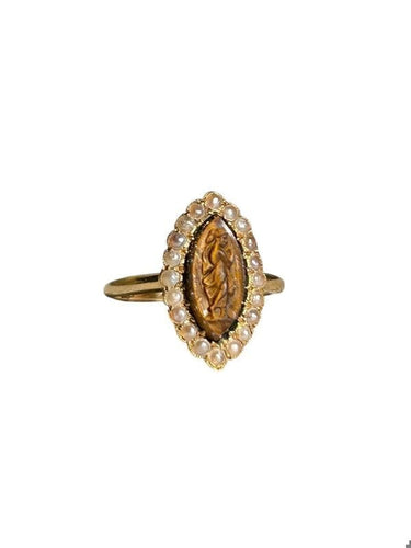 Bague 52 Bague ancienne en or jaune 18k œil de tigre et perles 58 Facettes