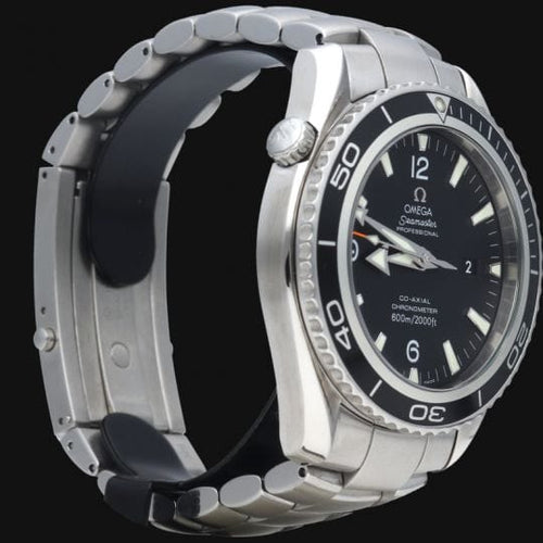 Montre Omega Montre Seamaster Planet Ocean 58 Facettes MT40474