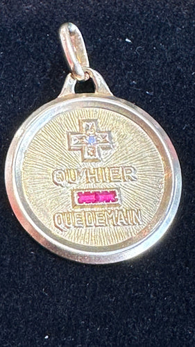 Pendentif Médaille d’amour Augis diamants et rubis de synthèse 58 Facettes 096421262722
