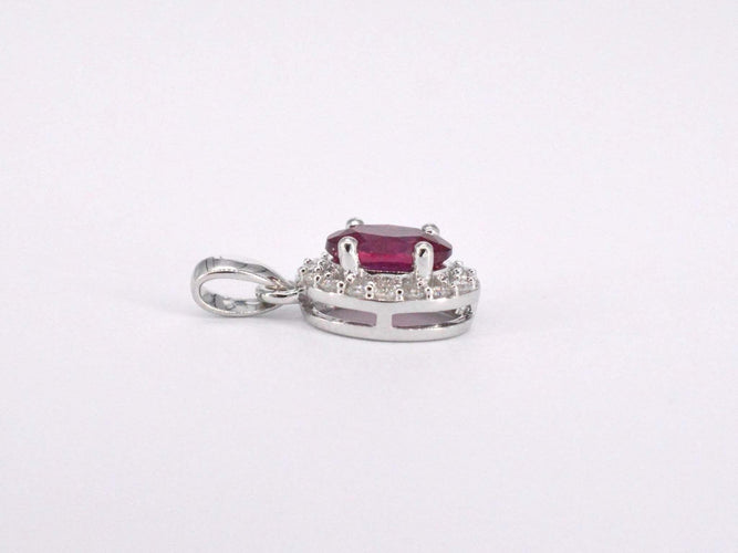 Pendentif Pendentif en or blanc serti de diamants et de rubis 58 Facettes 2017