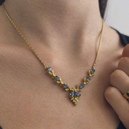 Collier Collier avec diamants et saphirs 58 Facettes 37413