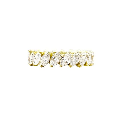 Bague 50 Alliance or jaune et diamants navette. 58 Facettes 35257
