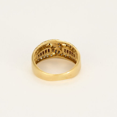 Bague 57 Bague en or jaune, diamants et rubis 58 Facettes B250486