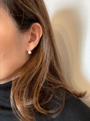 Boucles d'oreilles Paire de dormeuses anciennes, diamants 58 Facettes