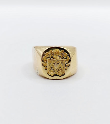 Bague 45 Chevalière antique or 18k armoiries française blason fleur, heaume et lion, sceau 58 Facettes A05250