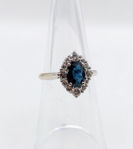 Bague 51 Bague marquise style art déco or blanc ornée d'un saphir naturel et de diamants taille brillants 58 Facettes A04625