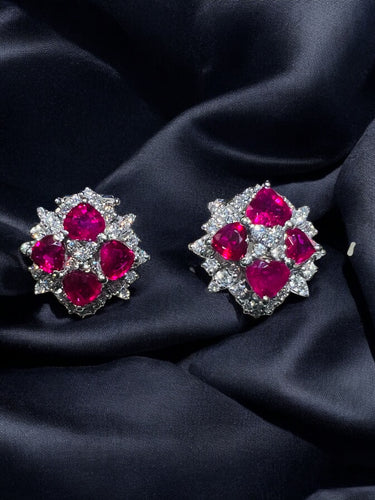 Boucles d'oreilles Boucles d'Oreille 8 Rubis Taille "coeur",  Diamants, Or 18 Carat 58 Facettes 7831 A