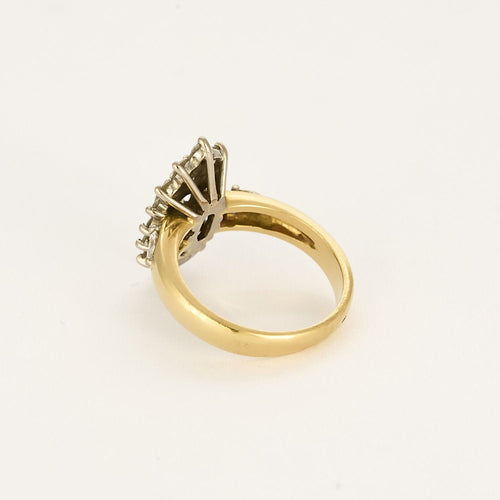Bague navette en or jaune, or blanc et diamants