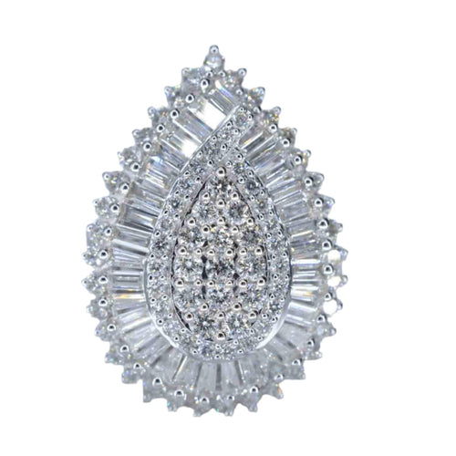 Bague entourage exclusive en or blanc en forme de larme avec diamants