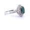 Bague en or blanc 18 carats avec émeraude de 1,80 carat et diamants
