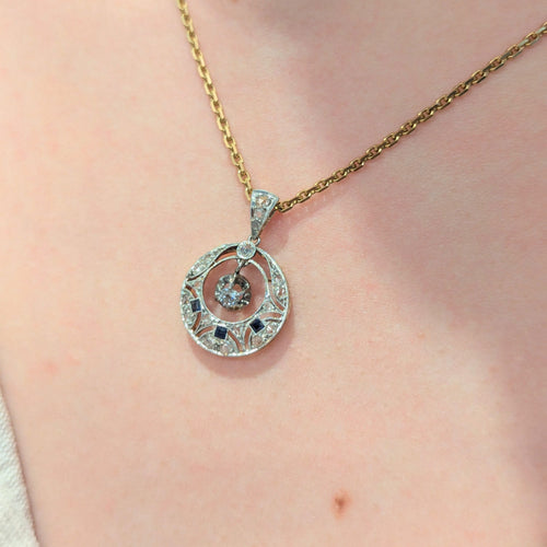Pendentif Pendentif en or jaune diamants et saphirs 58 Facettes 31489