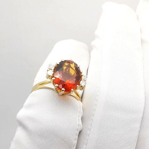 Bague 57 Bague or jaune citrine et diamants 58 Facettes