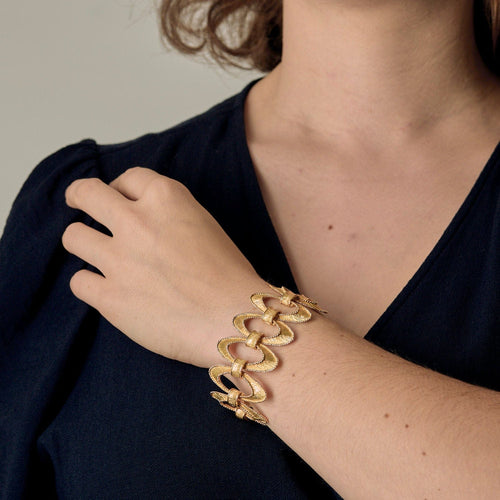Bracelet Bracelet manchette en or jaune 58 Facettes CAN1458