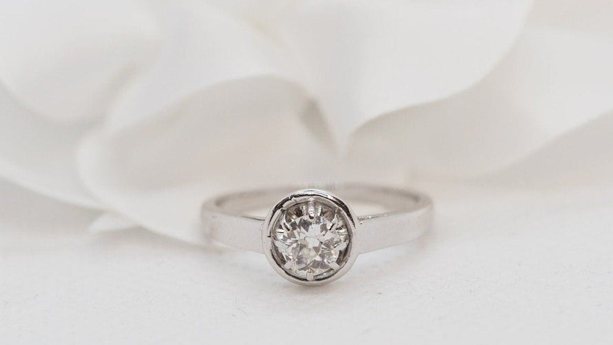 Bague 53.5 Bague Solitaire En Platine Et Diamant 58 Facettes 30482