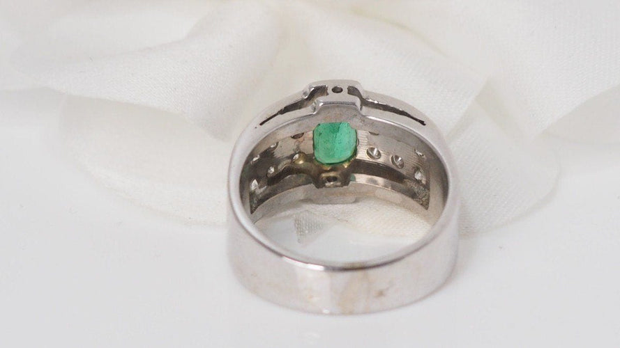 Bague 52.5 Bague En Or Blanc, Emeraude Et Diamants 58 Facettes 30753