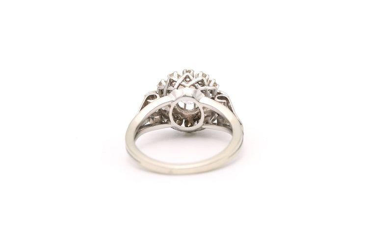 Bague 53 Bague Art Déco en or blanc sertie de diamants 58 Facettes 20158