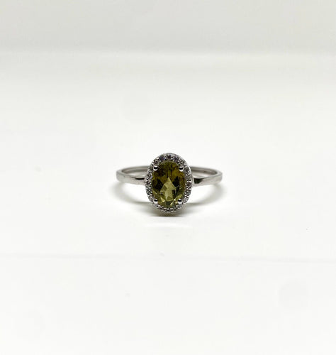 Bague 54 Bague or blanc quartz fumé et diamants 58 Facettes