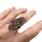 BAGUE NAVETTE EN OR 18 KT AVEC RUBIS ET ÉMERAUDE, DESIGN ANTIQUE DU XXE SIÈCLE