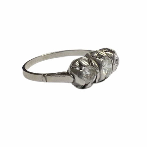 Bague BAGUE ART DÉCO DES ANNÉES 1930-1935 EN PLATINE 950 KT AVEC DIAMANTS 58 Facettes DMAR4