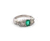 Bague Bague en platine avec émeraude centrale et diamants latéraux 58 Facettes