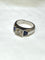 Bague Chevaliére art-déco en or blanc 18 carats , diamant 0,92 carat au centre et saphirs synthétiques 58 Facettes