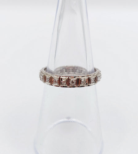 Bague 52 Alliance américaine or blanc 18k ornée de 0,38 carats de diamants taillés en brillants 58 Facettes A05015