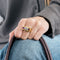 Bague Tank or jaune, diamants et rubis