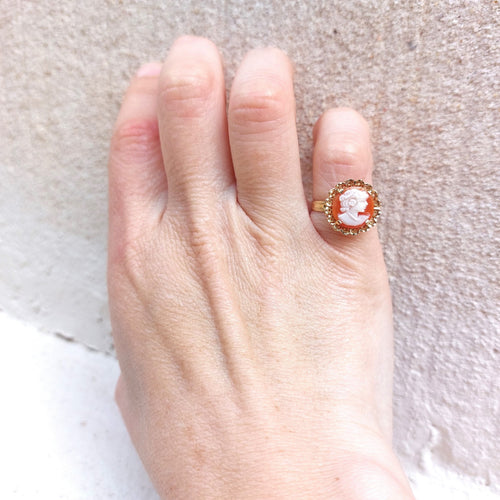 Bague 53.5 Bague camée or et cornaline 58 Facettes 45