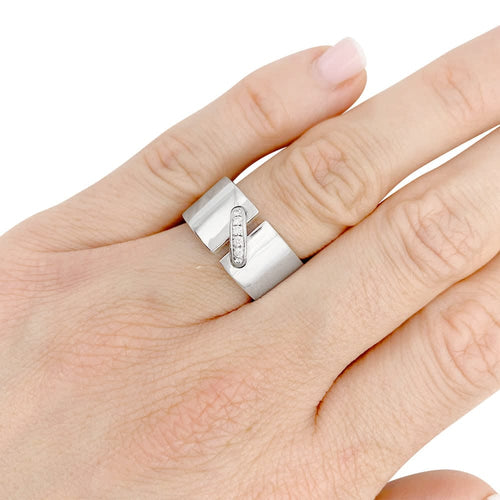 49 Bague Chaumet,"Liens", or blanc et diamants, lien unique. 58 Facettes 32551