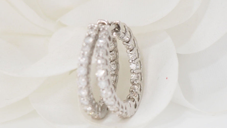 Boucles d'oreilles Boucles d'oreilles créoles or blanc et diamants 58 Facettes F4883