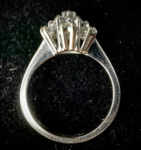 Bague 48.5 Bague fleur or blanc diamants 58 Facettes