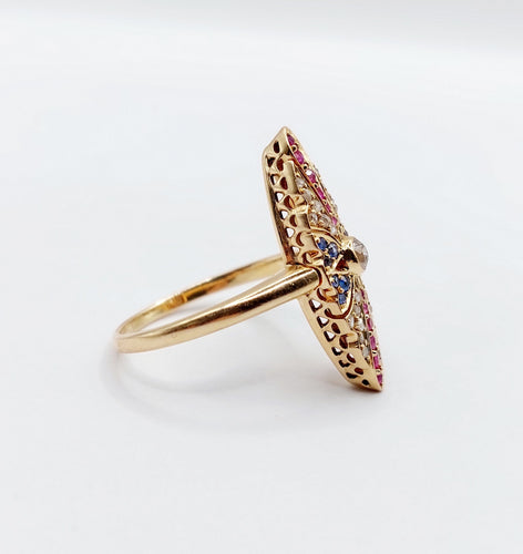 Bague 56 Bague marquise art deco or rose 18k diamant taille ancienne, diamants tailles roses, rubis et saphirs (circa 1920) 58 Facettes A05470