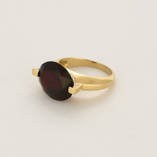 Bague 55 Bague en or jaune et grenat de type almandin 58 Facettes LOR3913