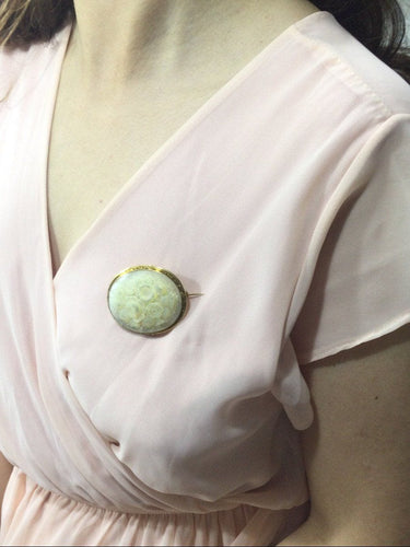 Pendentif Broche pendentif Or Et Nacre 58 Facettes 949001