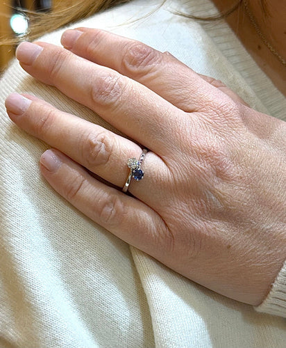 Bague 53 Bague Toi et Moi en or blanc 18 carats diamant et saphir 58 Facettes
