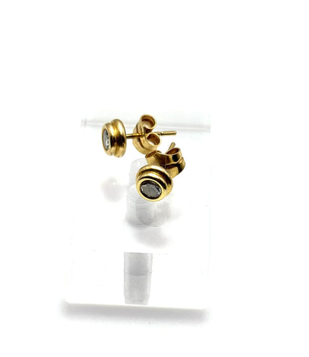 Boucles d'oreilles Boucles d'oreilles en or serties de diamants – Modèle classique à serti clos 58 Facettes 50396