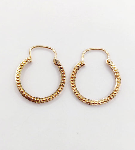 Boucles d'oreilles Créoles style Art Déco or rose finement travaillées (circa 1970) 58 Facettes A06262
